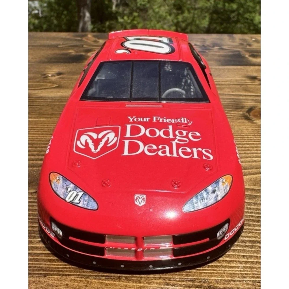 2001 Racing Champions Dodge Motorsports 01 Intrepid RT NASCAR 1/24 Diecast